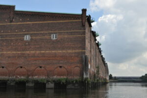 Frontansicht Lagerhaus G am Dessauer Ufer